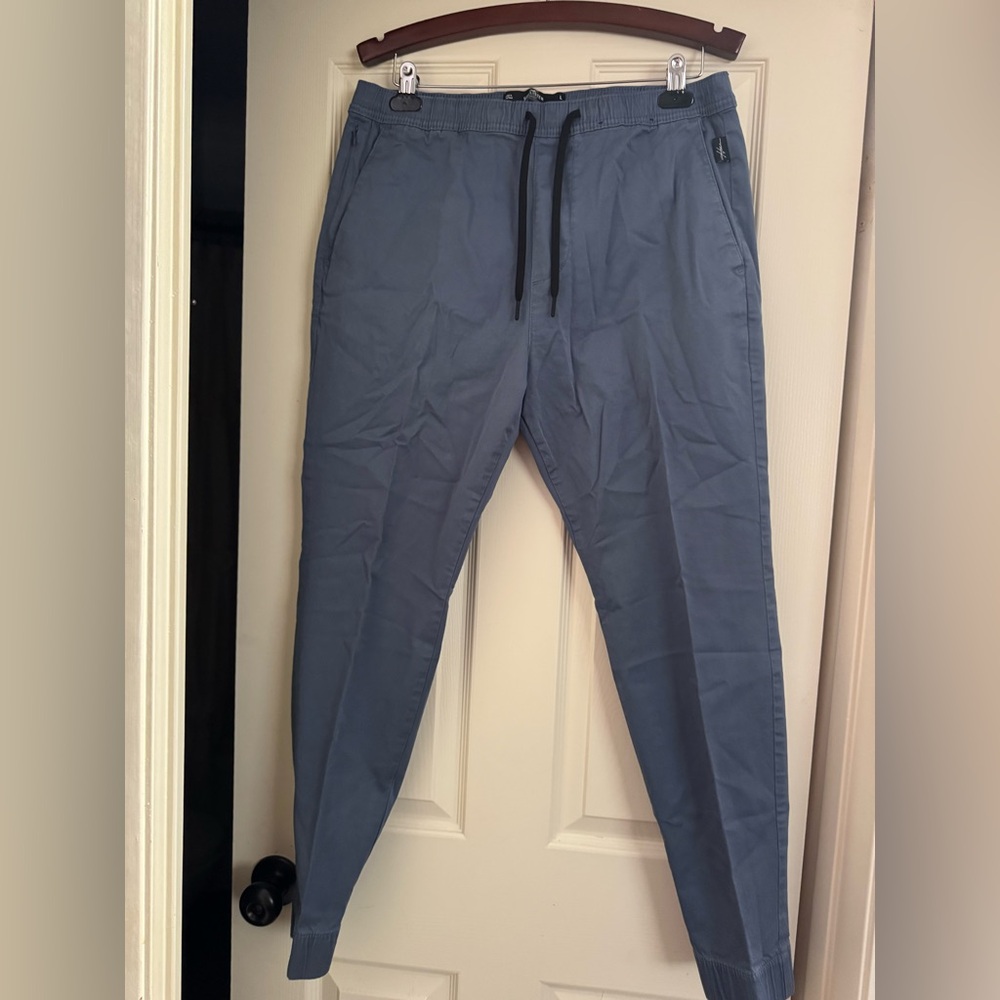 Hollister Navy Jogger Pants size LARGE MEN’s